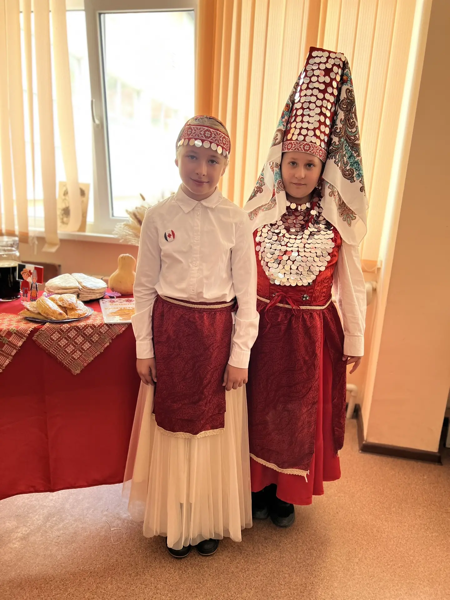 Самый главный день в году🤩 Стартовал день школы🎉  За сторисами в ВК https://vk.ru/story-213524622_45