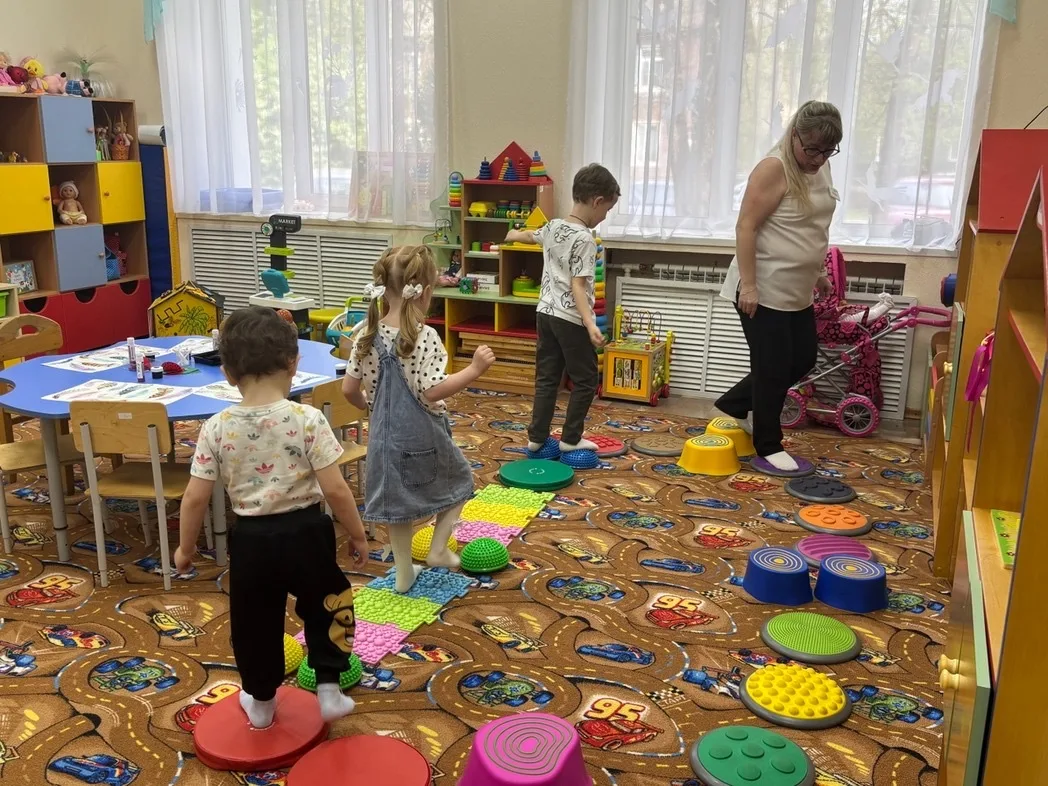 В Семейном МФЦ Вологды прошёл День открытых дверей «Семья в фокусе»  Специалисты представили гостям 
