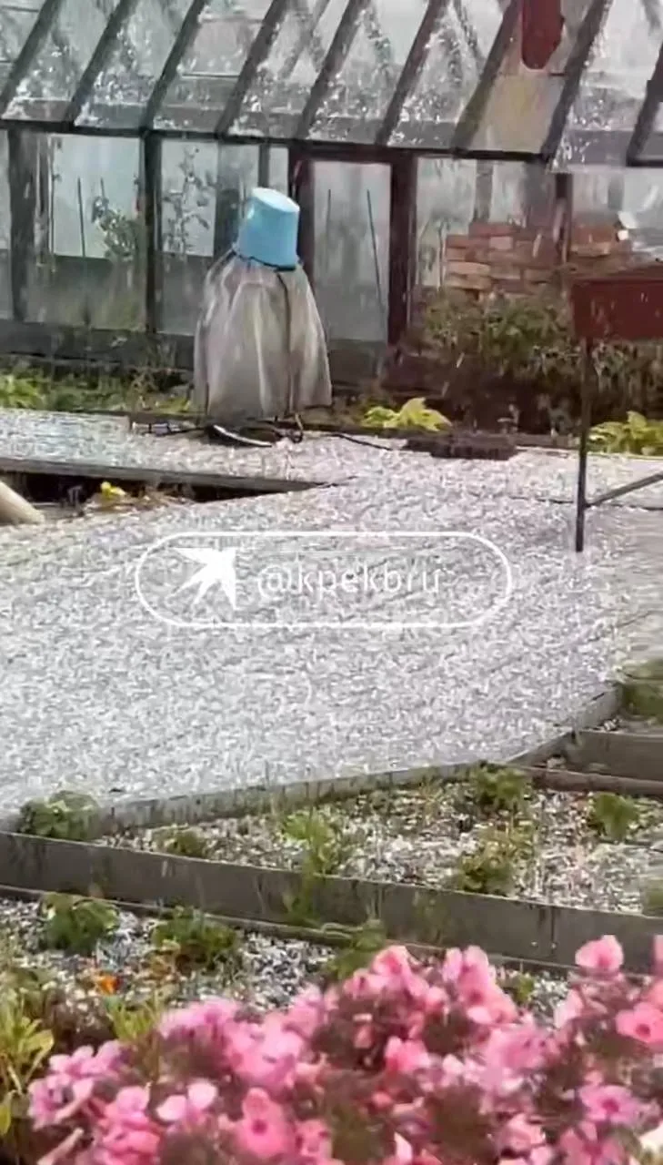 Под Североуральском пошел снег