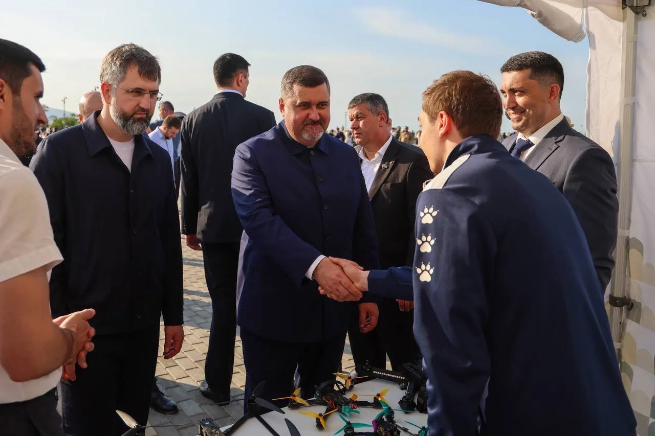 Магомед Рамазанов принял участие в открытии солнечной электростанции и парка «Патриот» в Дербентском