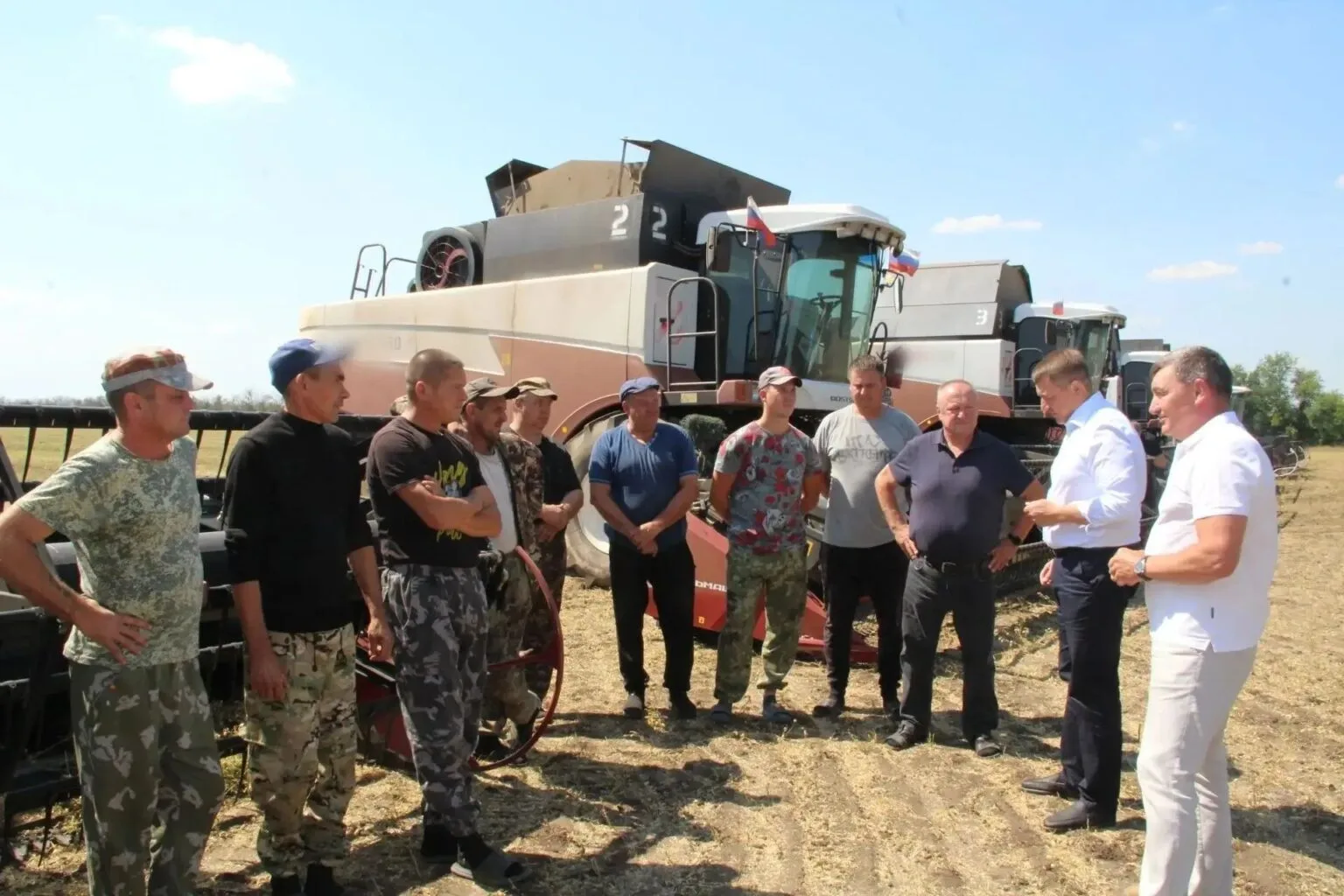 Вчера, 17 августа, парламентарий провёл насыщенный рабочий день в Кумылженском районе. ...
