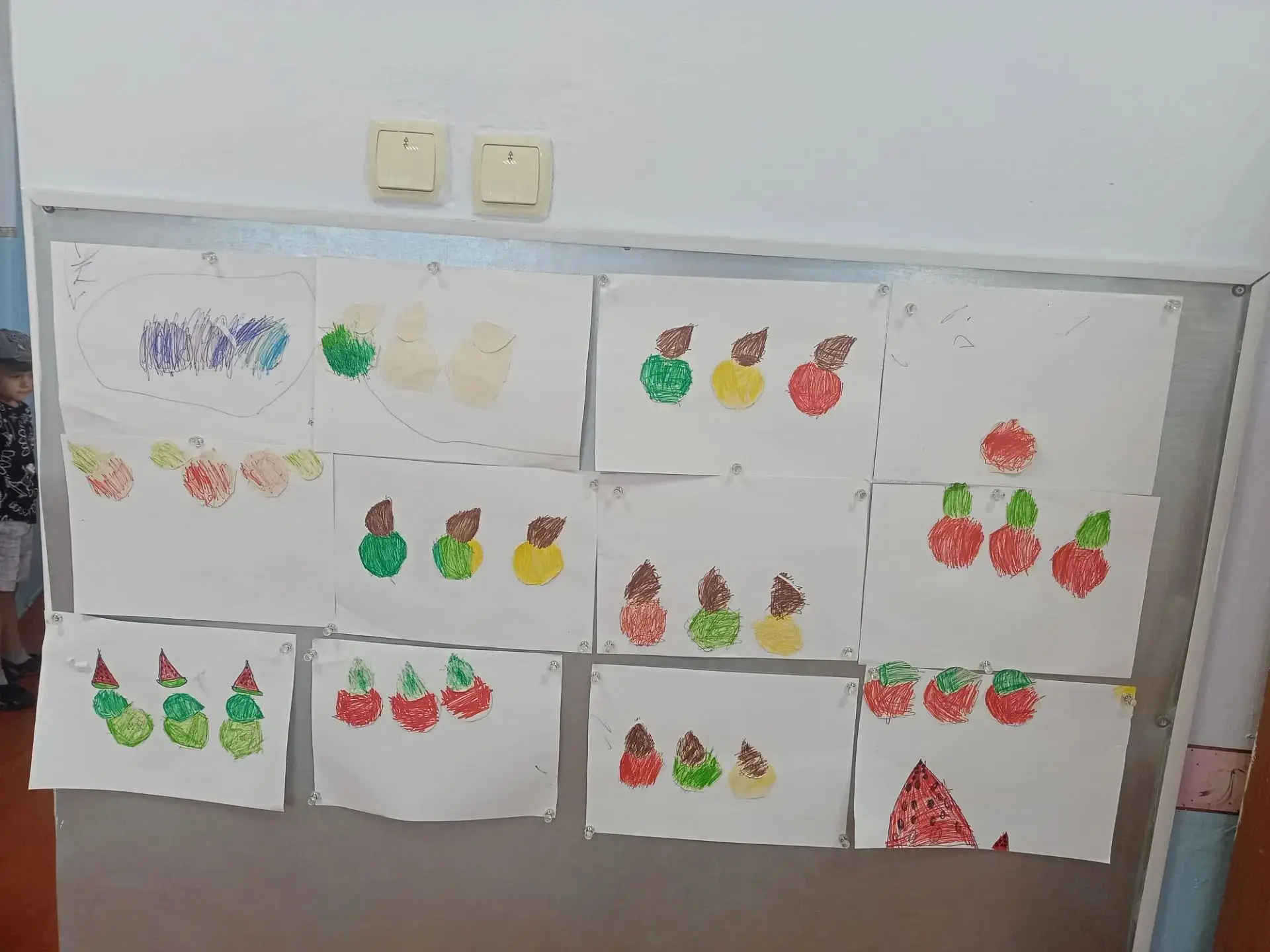 В старшей группе прошло занятие, посвящённое Яблочному Спасу.🍎🍏 Ребята с большим инте...