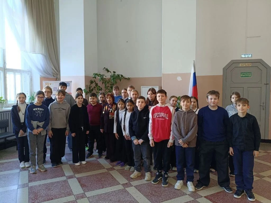 Сегодня  в Центре образования  состоялась трогательная и важная встреча. Учащимся  5 "А" класса выпа
