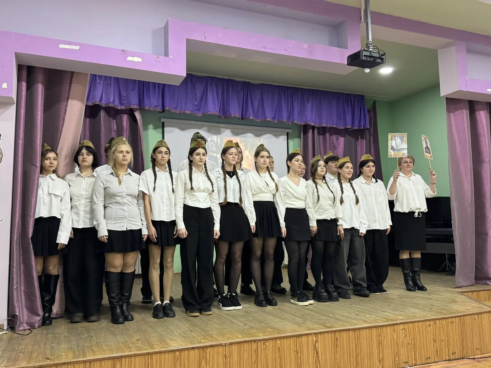 Фестиваль-конкурс военно-патриотической песни "Пою, тебе, моя Россия"