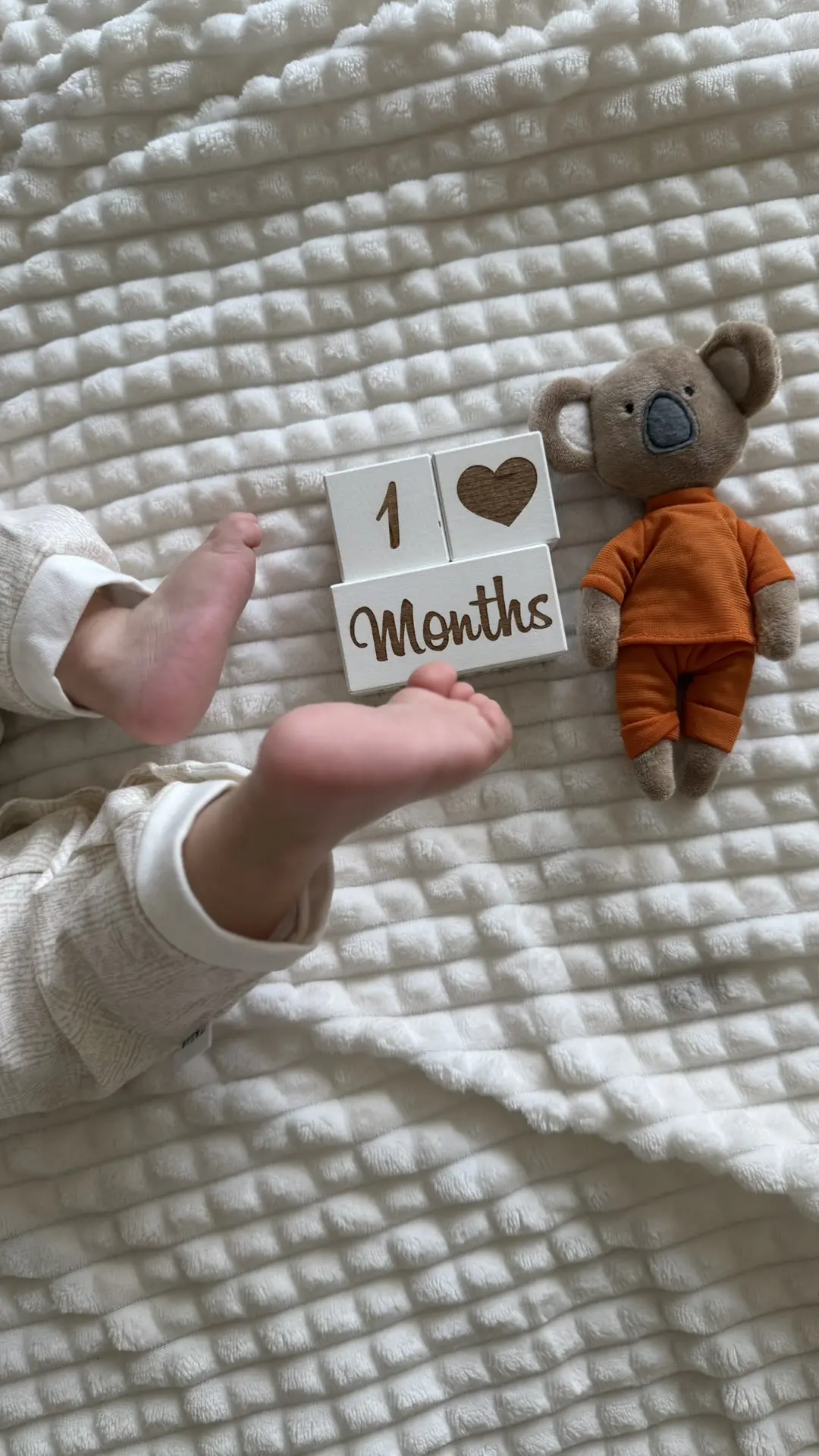 Артёму 10 месяцев 😍

Не верю! 🙈 Кажется я вот только узнала, что беременна третьим ребенком…

Ещё 