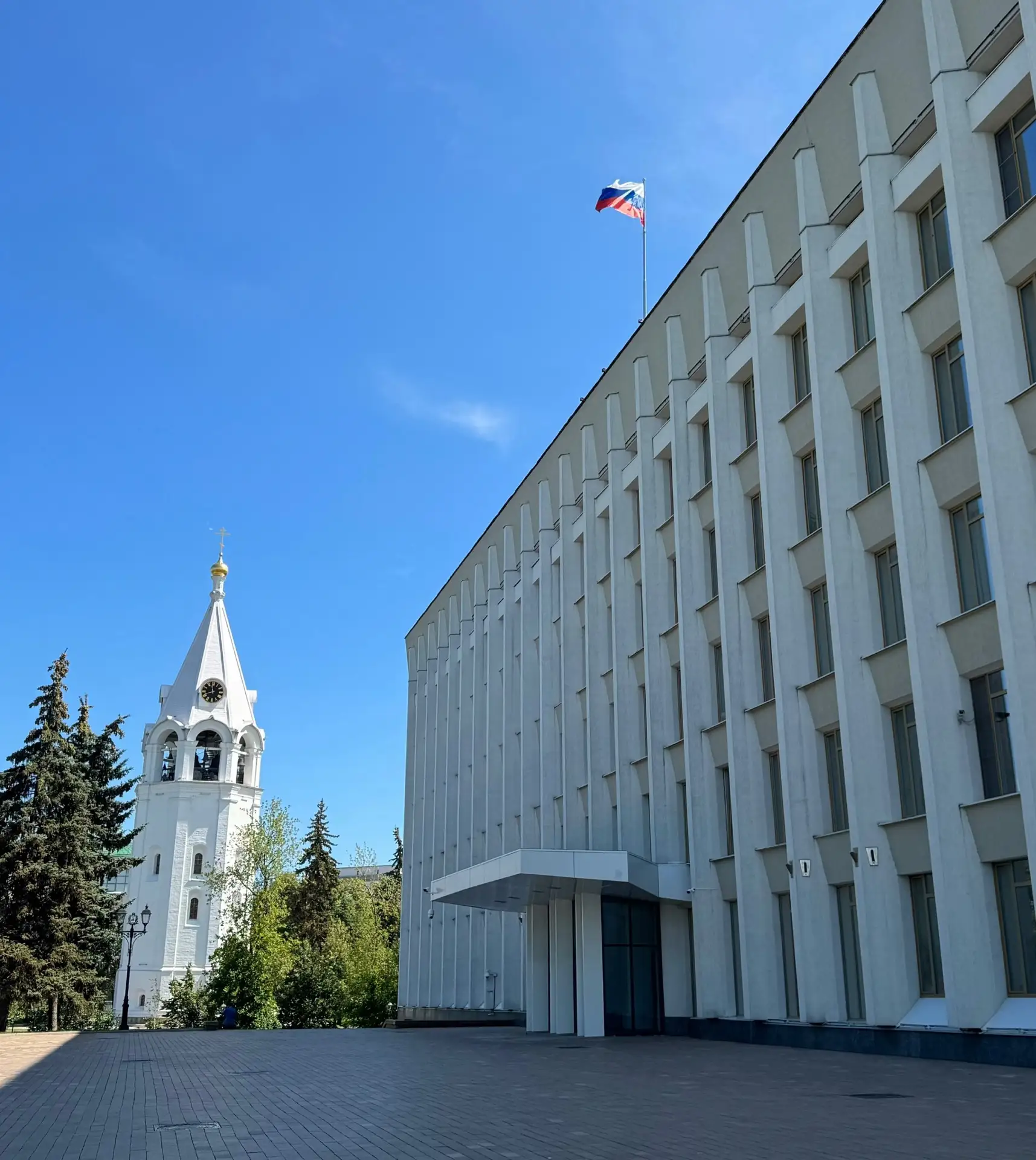 Изображение флага России - используй в бизнесе с умом