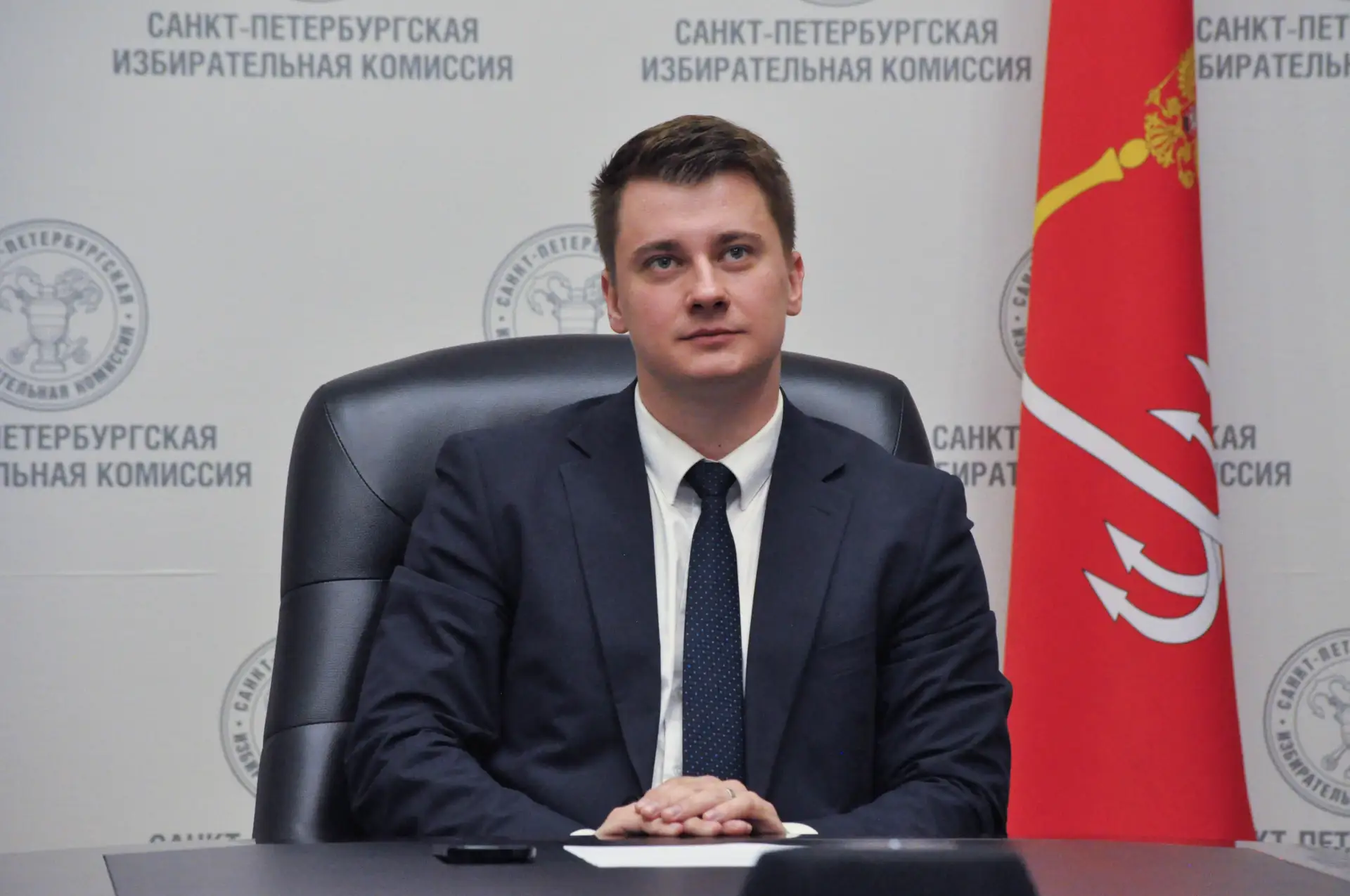 Председатель Молодежной избирательной комиссии Санкт‑Петербурга Максим Воронин принял у...