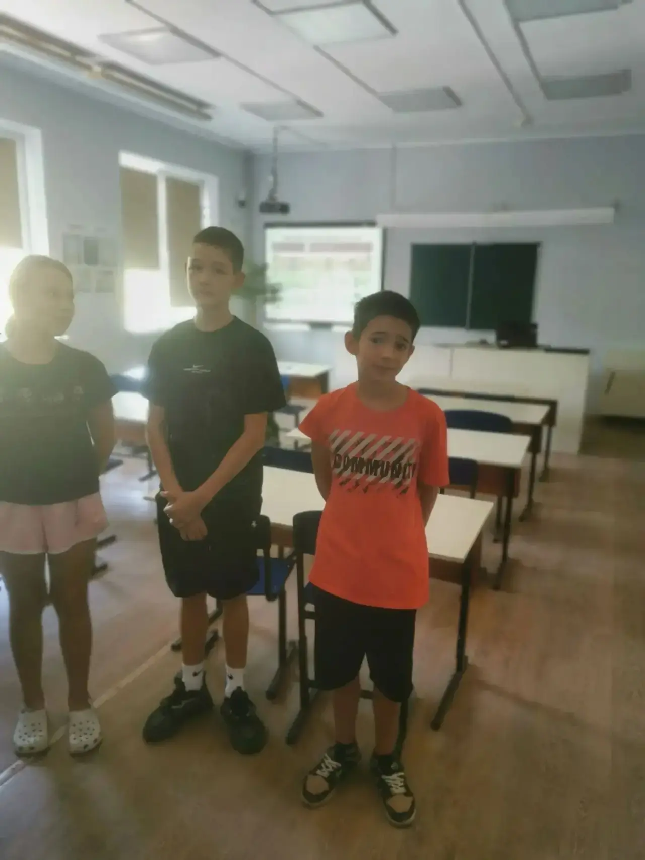На днях во всех классах нашей школы звенели не только звонки на урок, но и «звоночки» о...