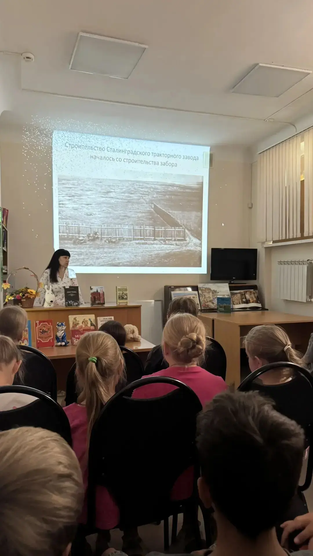 Сегодня 09.06 воспитанники лагеря «Ребячья вселенная» приняли участие в патриотическом часе "Наш рай