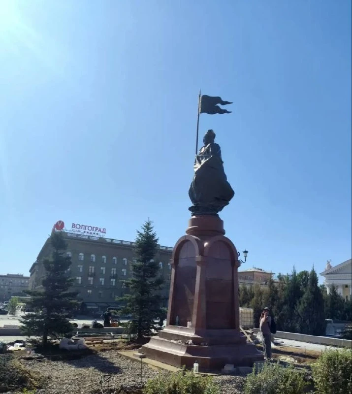 Памятник Александру Невскому перенесли в Александровский сад