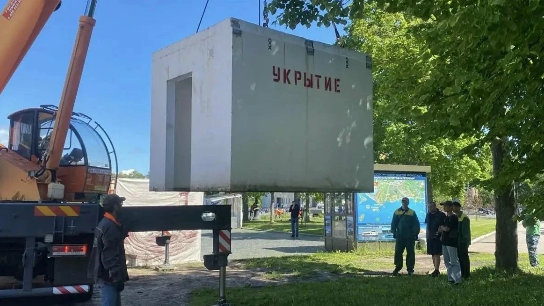 В Кронштадте продолжают устанавливать укрытия от БПЛА. Районная администрация опубликов...