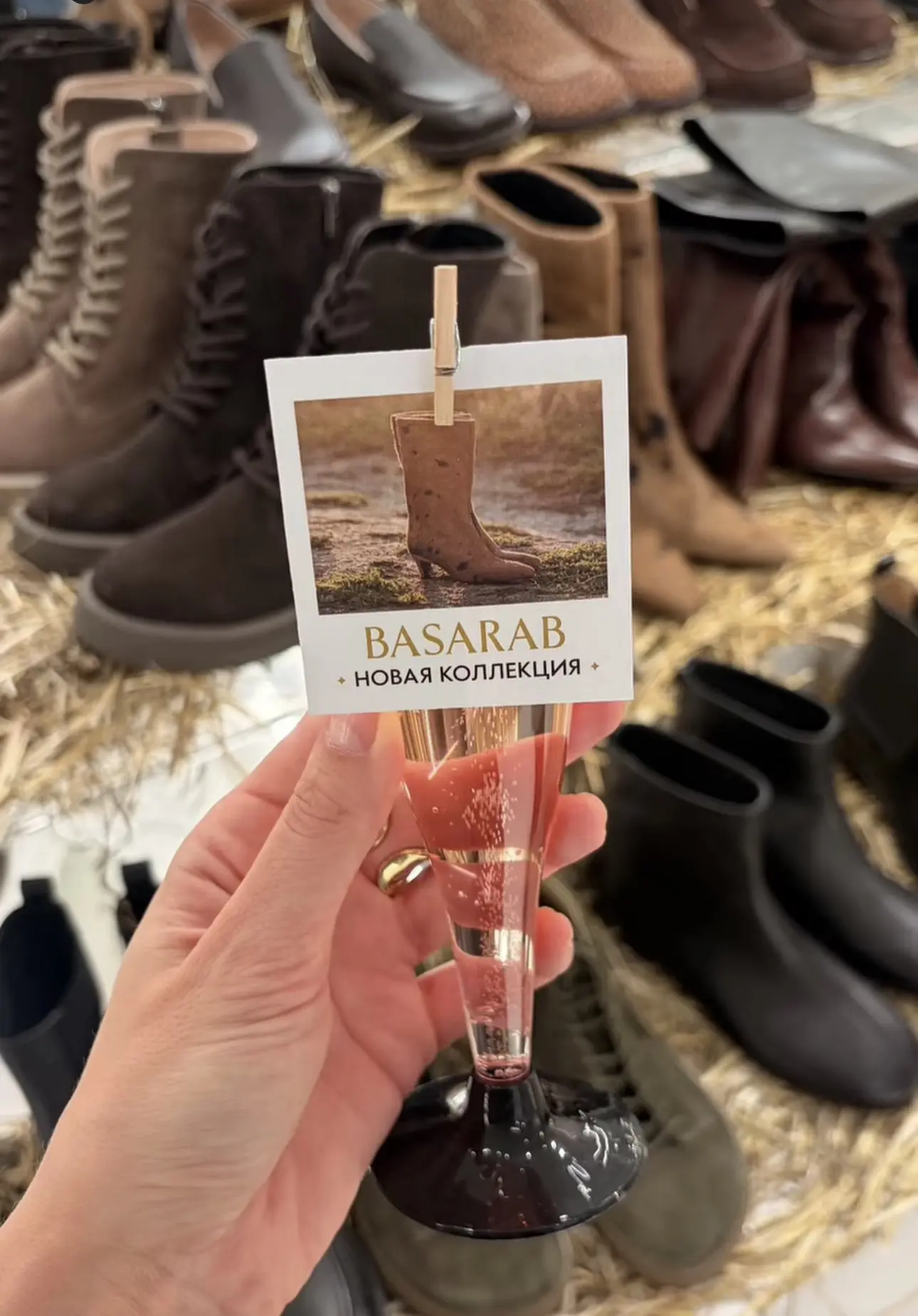 Мы искренне рады разделить ЭТОТ МОМЕНТ С ВАМИ СЕГОДНЯ ❤️