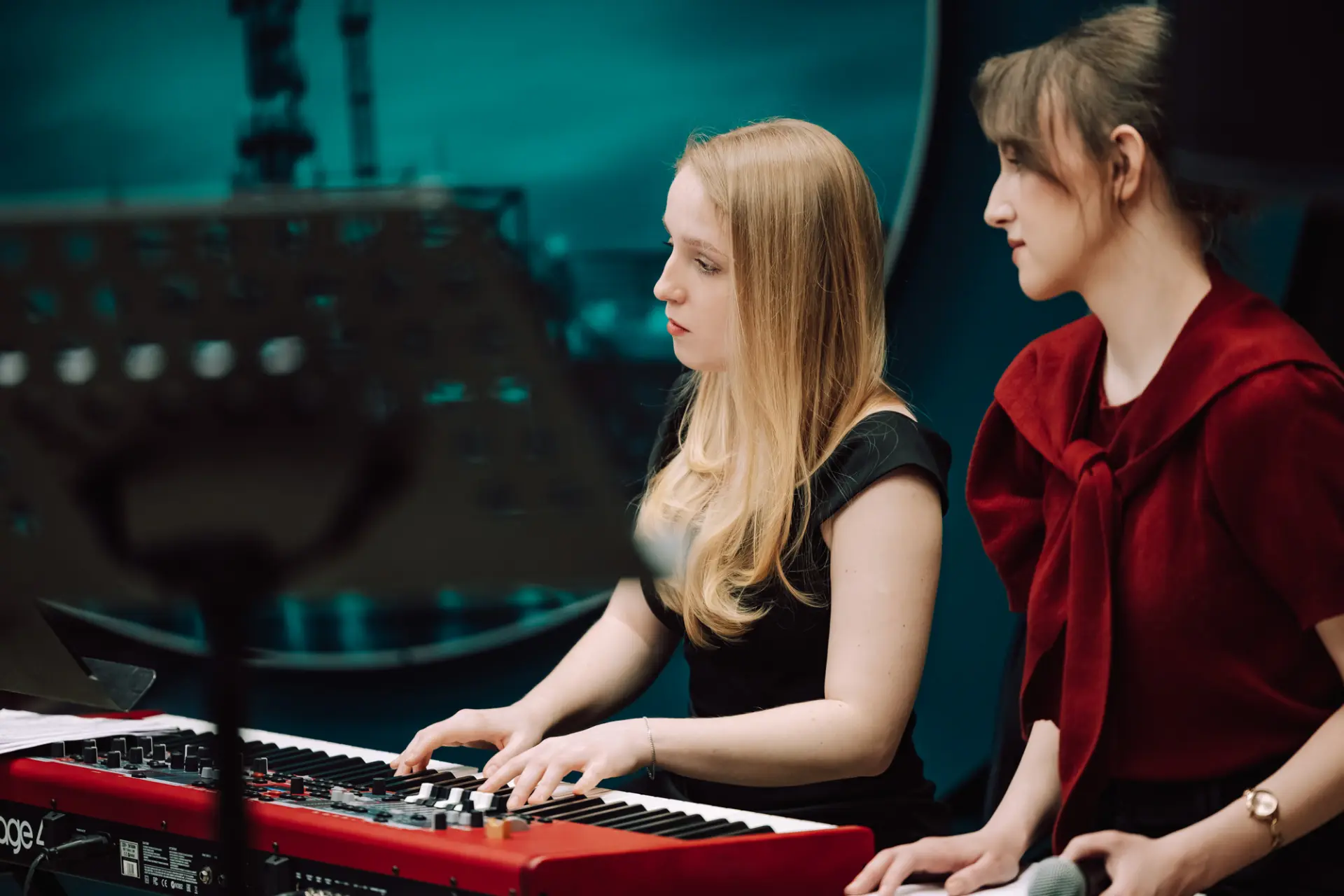 Классика в живом исполнении — прямо в офисе ИНК 🎼🎵  Концерт студентов Московской консерватории — так
