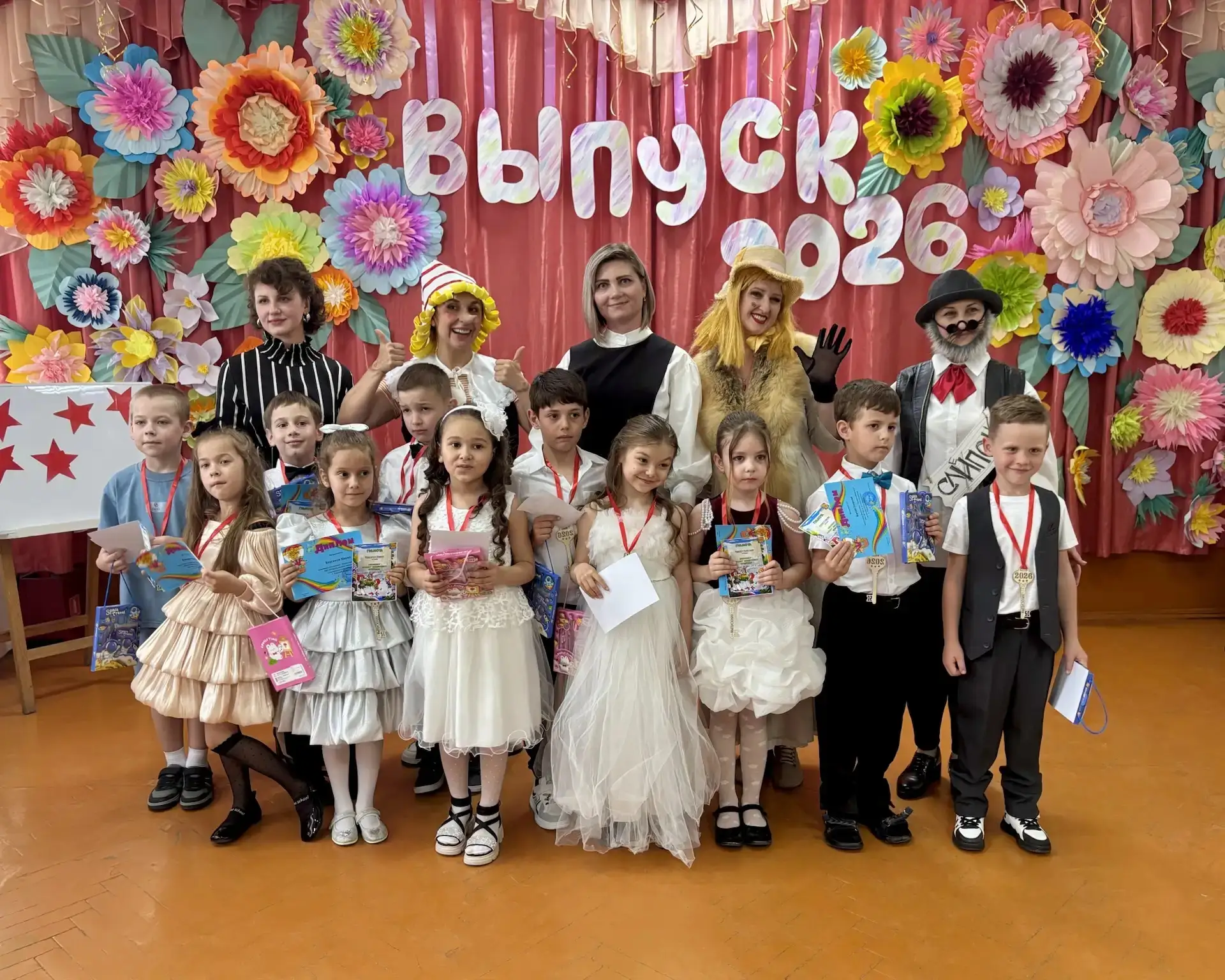 🎓 В Центре детского творчества прошли выпускные Школы раннего развития  21 и 22 мая в ЦДТ состоялись