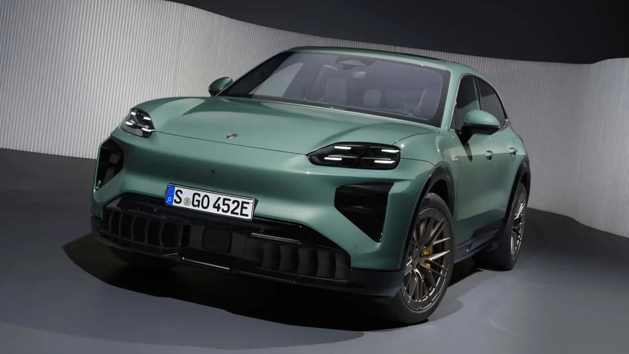 🚗 В сентябре 2026 года в России стартуют продажи электрического Porsche Cayenne Turbo ...