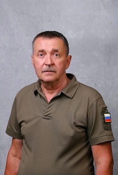#НашиИменинники
С днём рождения поздравляем нашего директора — Александра Николаевича Рощупкина🤗

П