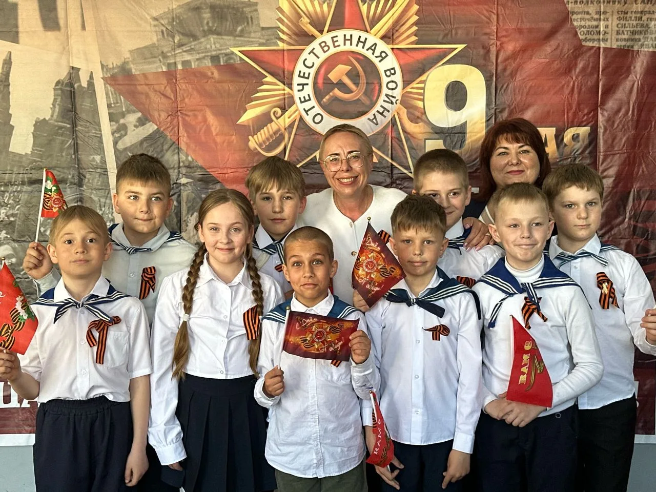 Великолепная музыкально-литературная программа "Не смолкнет слава этих лет" прошла в заозерском корп