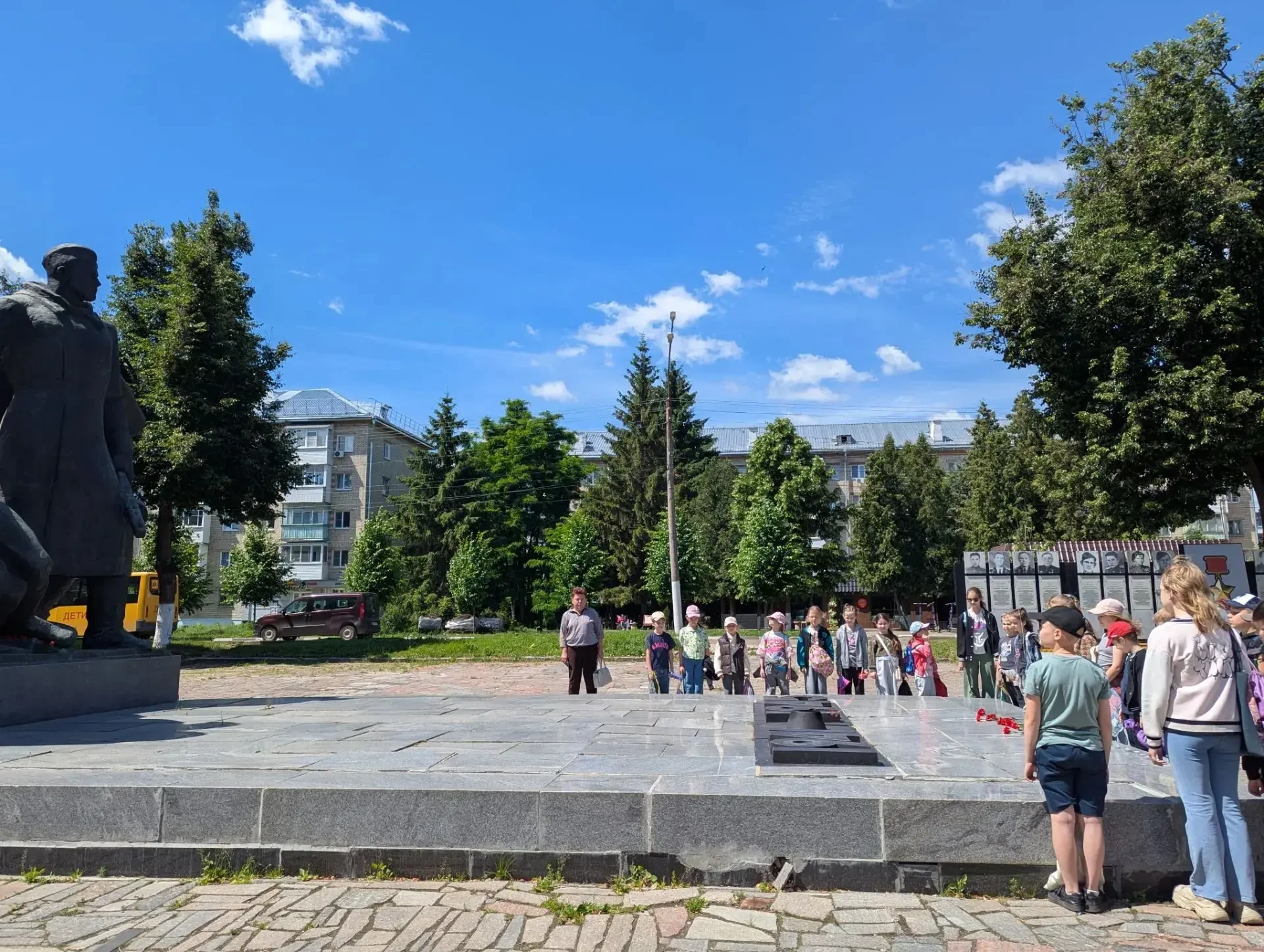 22 июня - День памяти и скорби. 

В этот день мы вспоминаем тех, кто не вернулся с фронтов Великой О
