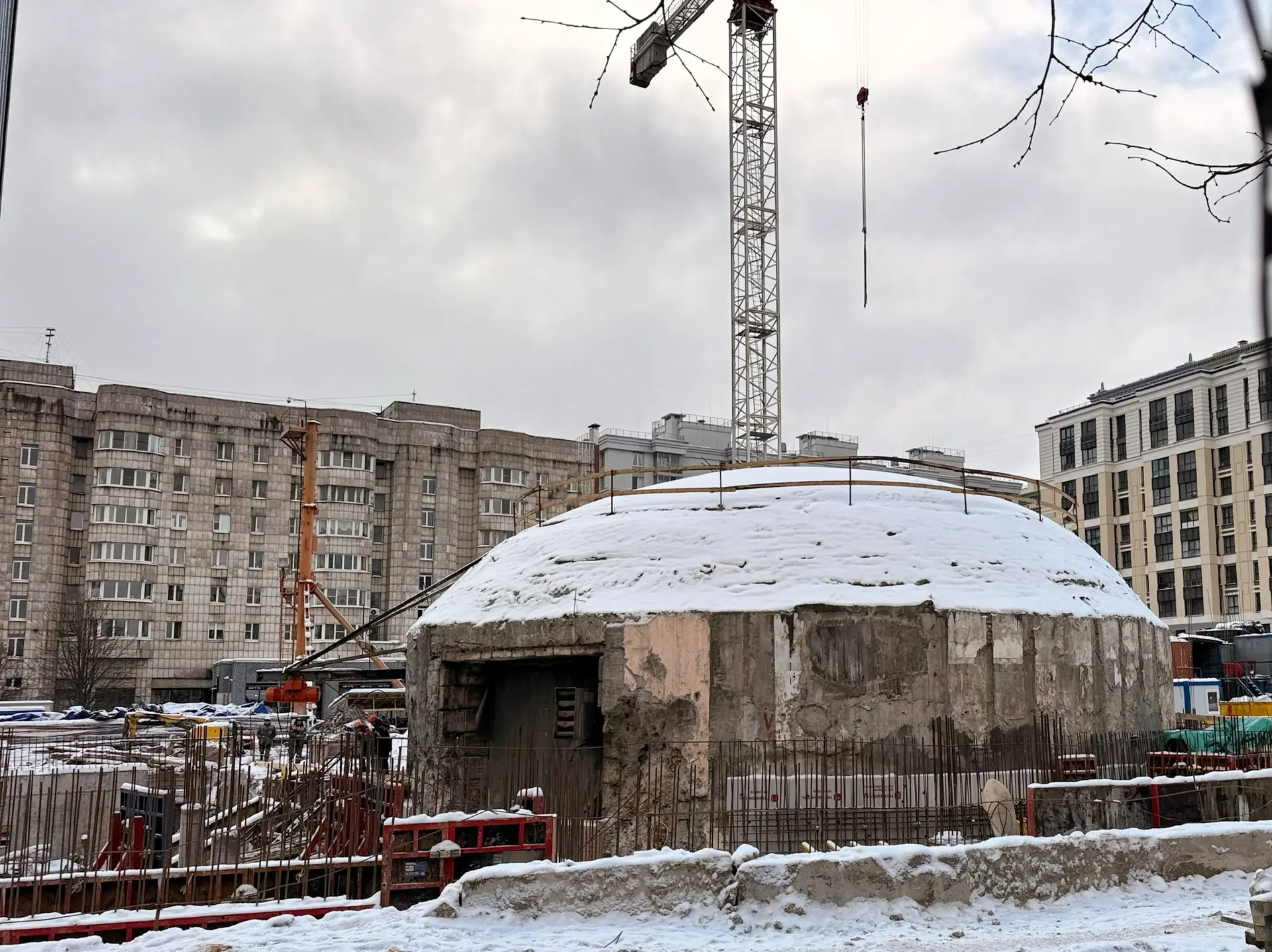 👷🏻‍♂️ На станции «Фрунзенская» Московско-Петроградской линии метрополитена Петербурга продолжаются р