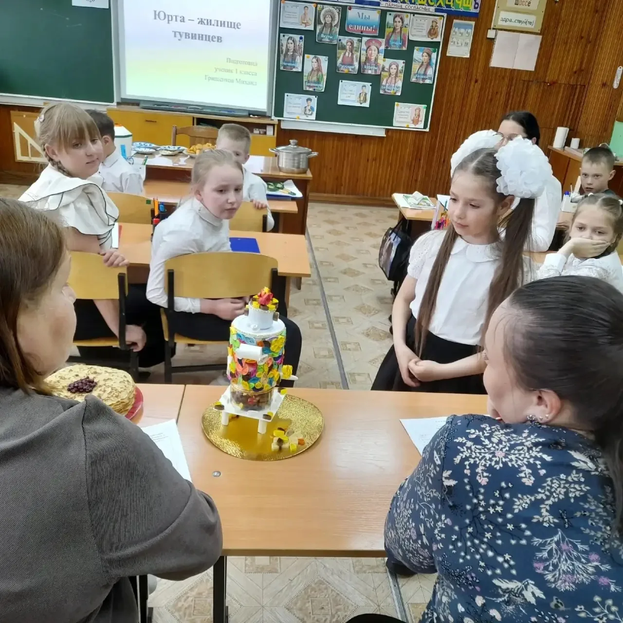В Янгелевской школе прошёл фестиваль «Вместе мы — Россия!»  🇷🇺14 мая юные орлята представили проекты
