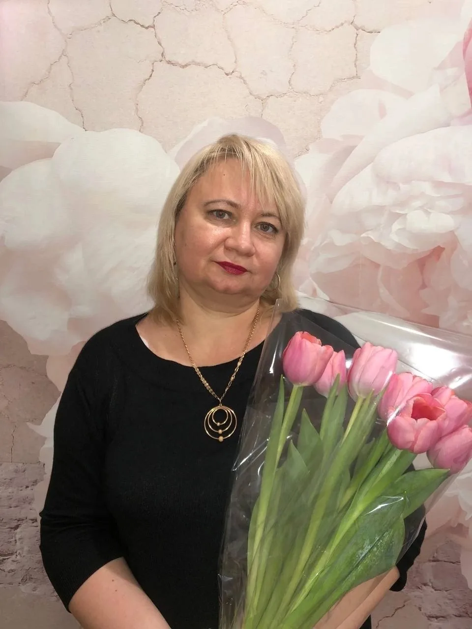 🎂 Поздравляем с днем рождения нашу любимую коллегу, учителя математики, Светлану Николаевну Королев