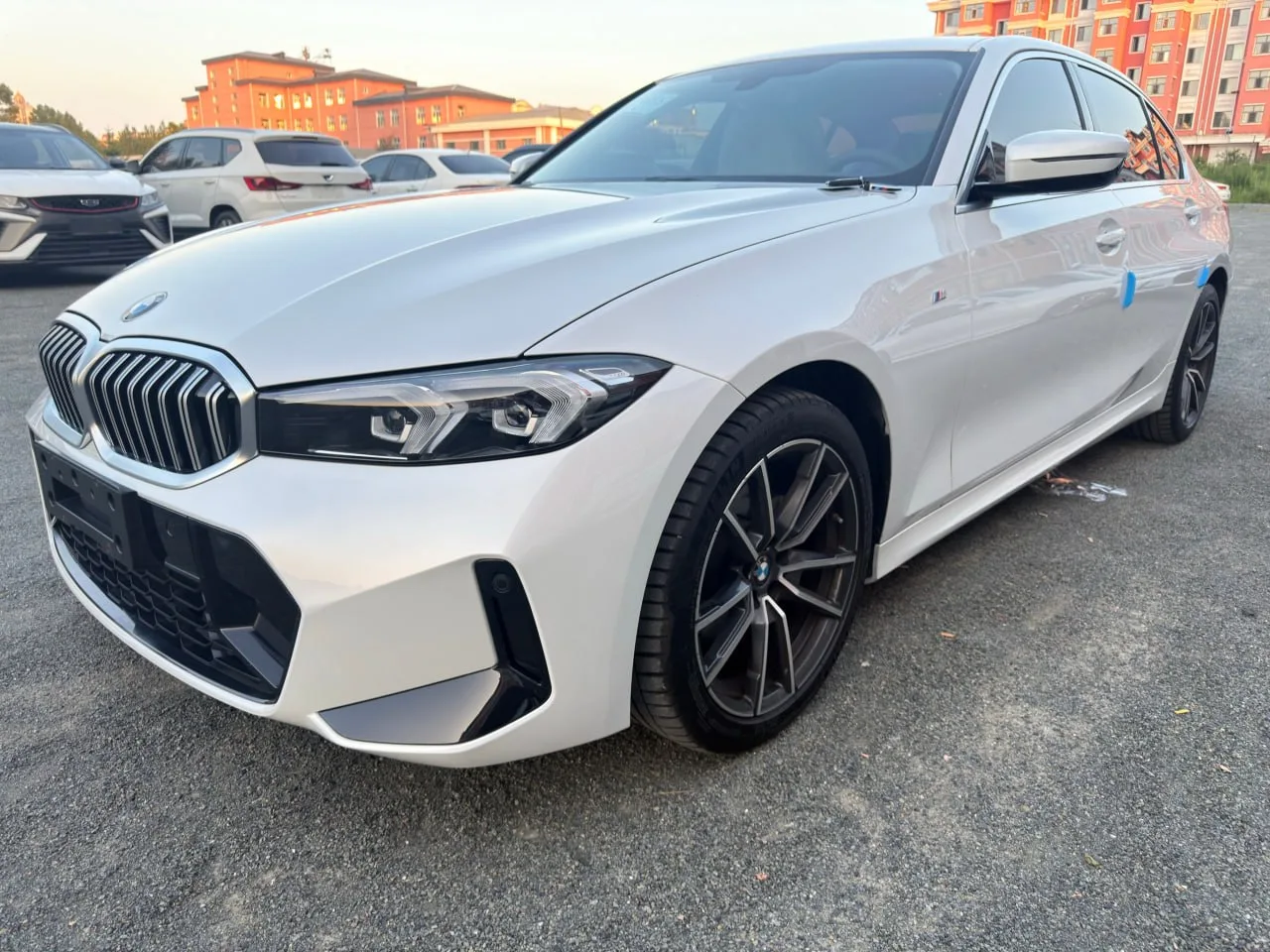 @dannyspb, ваш BMW 320i отправлен в Россию.

✳️ Дополнительно установили: 
Заправка автомобиля 40 ли