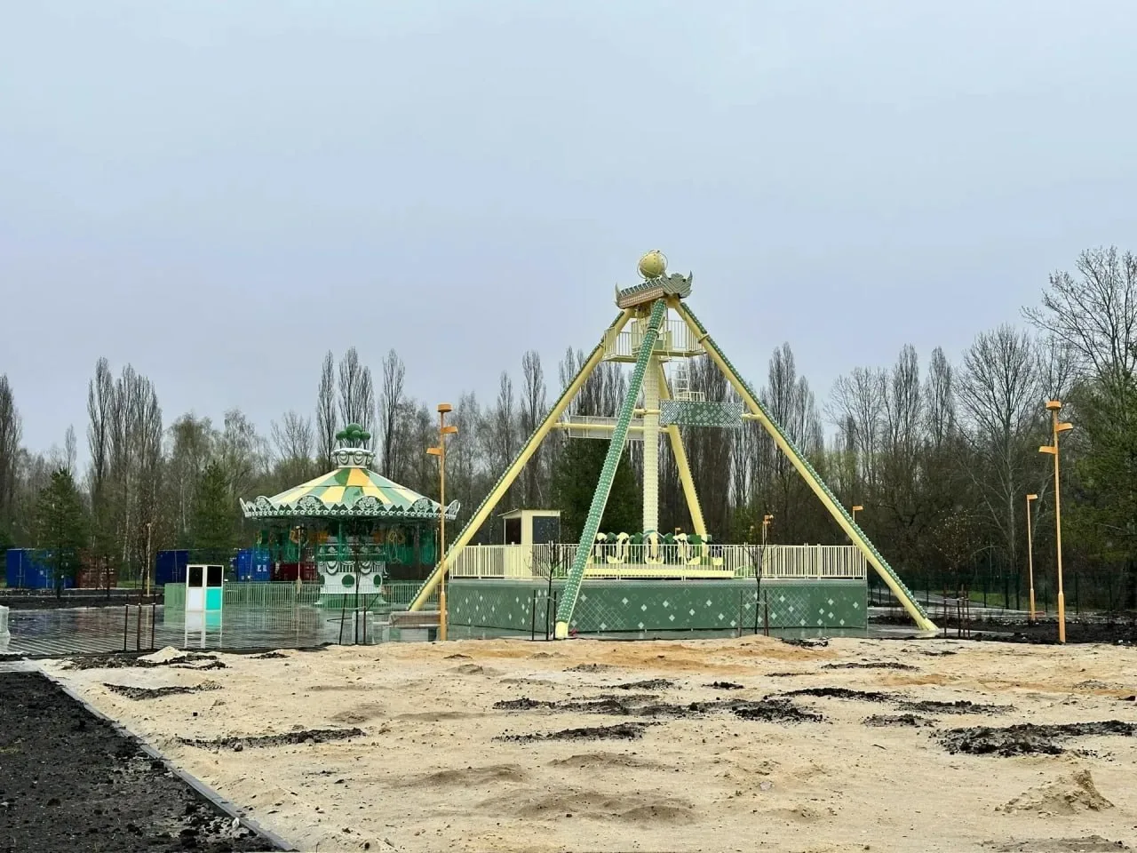 🎡 Новый парк аттракционов в Липецке откроют ко Дню города  В Липецке готовят к открытию новый парк а