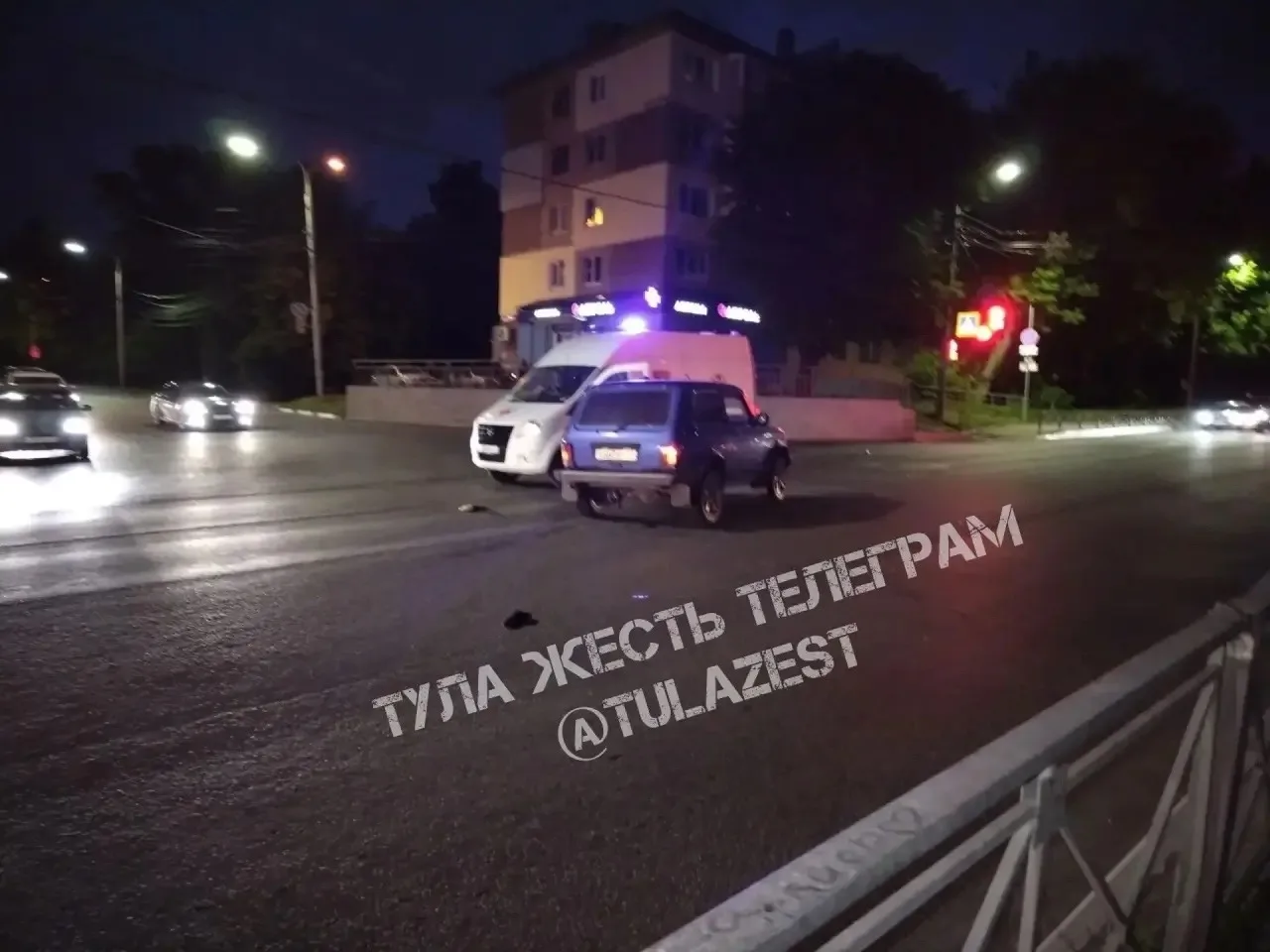 На Металлургов возле ТЦ Металлург сбили пешехода. Пострадавший без сознания.

📱 ЧИТАЙТЕ НАС В MAX