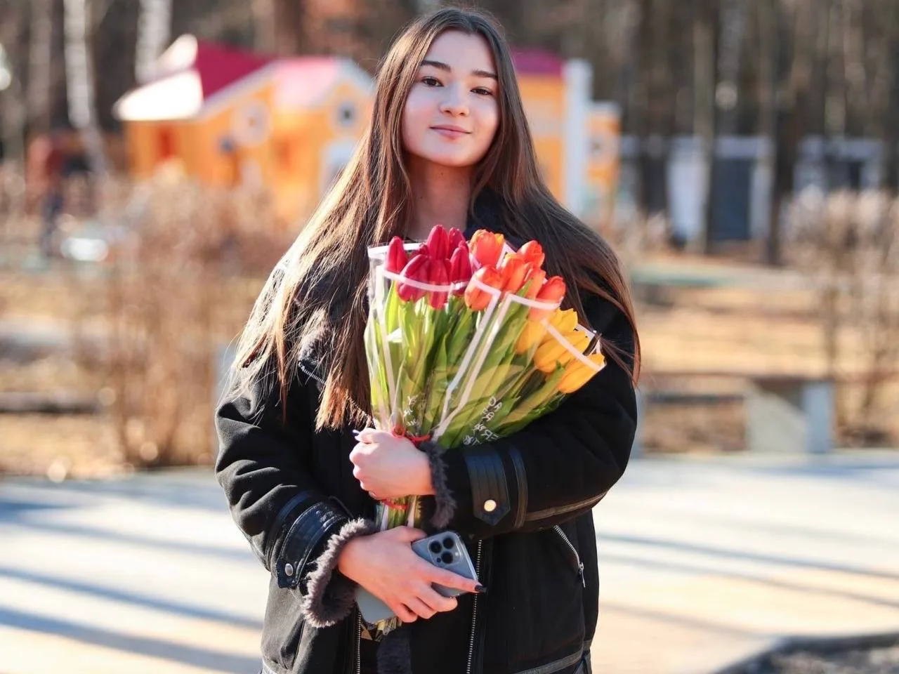 Дорогие женщины, поздравляю вас с 8 Марта! 🌼  Сегодня ваш день, и я хотел бы выразить искренние слов