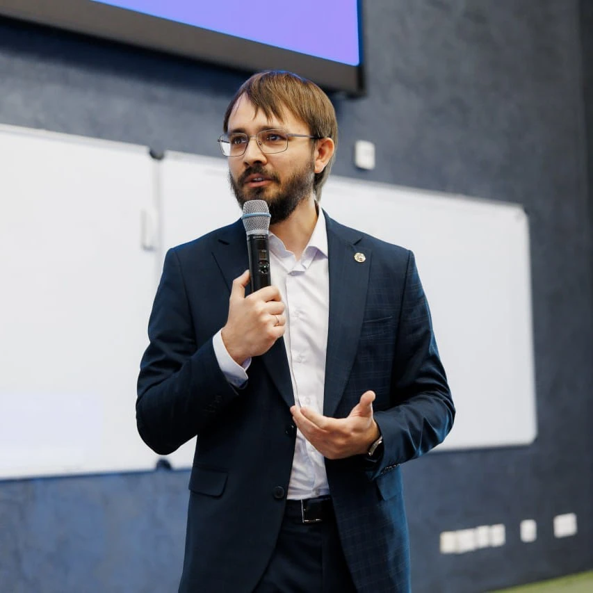 33-летний Ильдар Хуззятов теперь стал мэром Иннополиса.