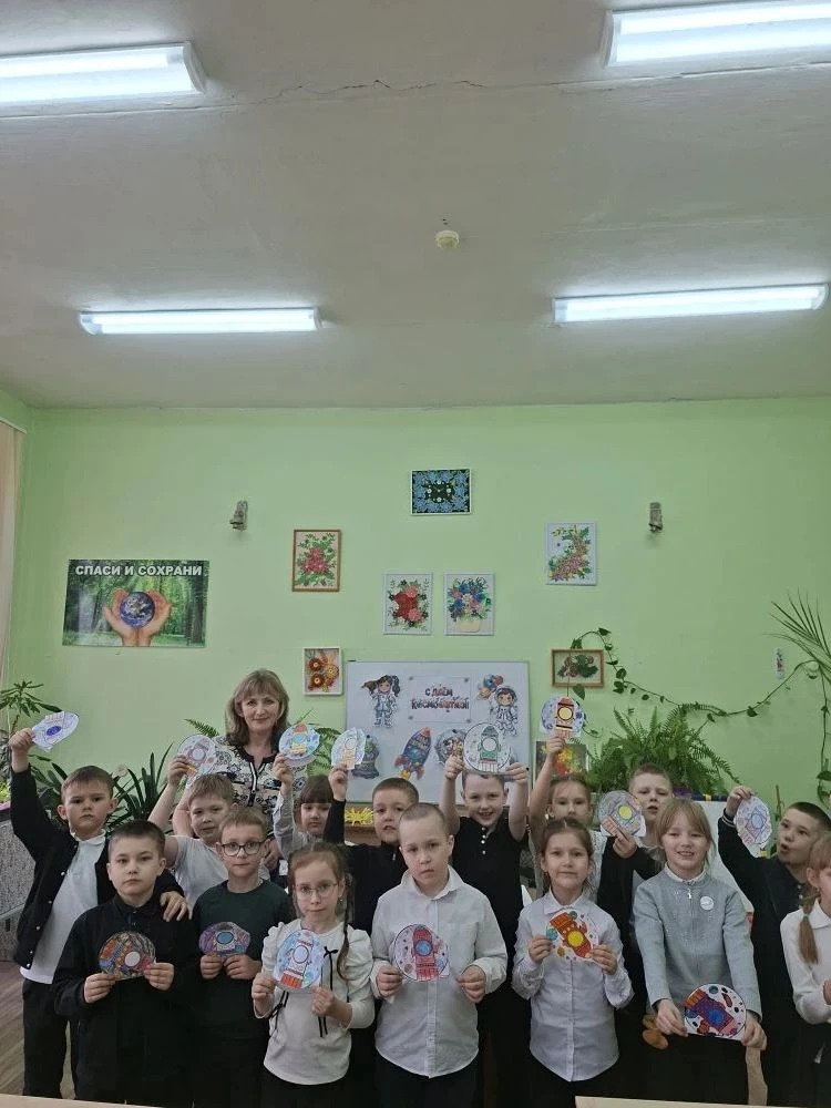 В объединении «Юный натуралист» прошли тематические мероприятия, посвящённые Дню космон...