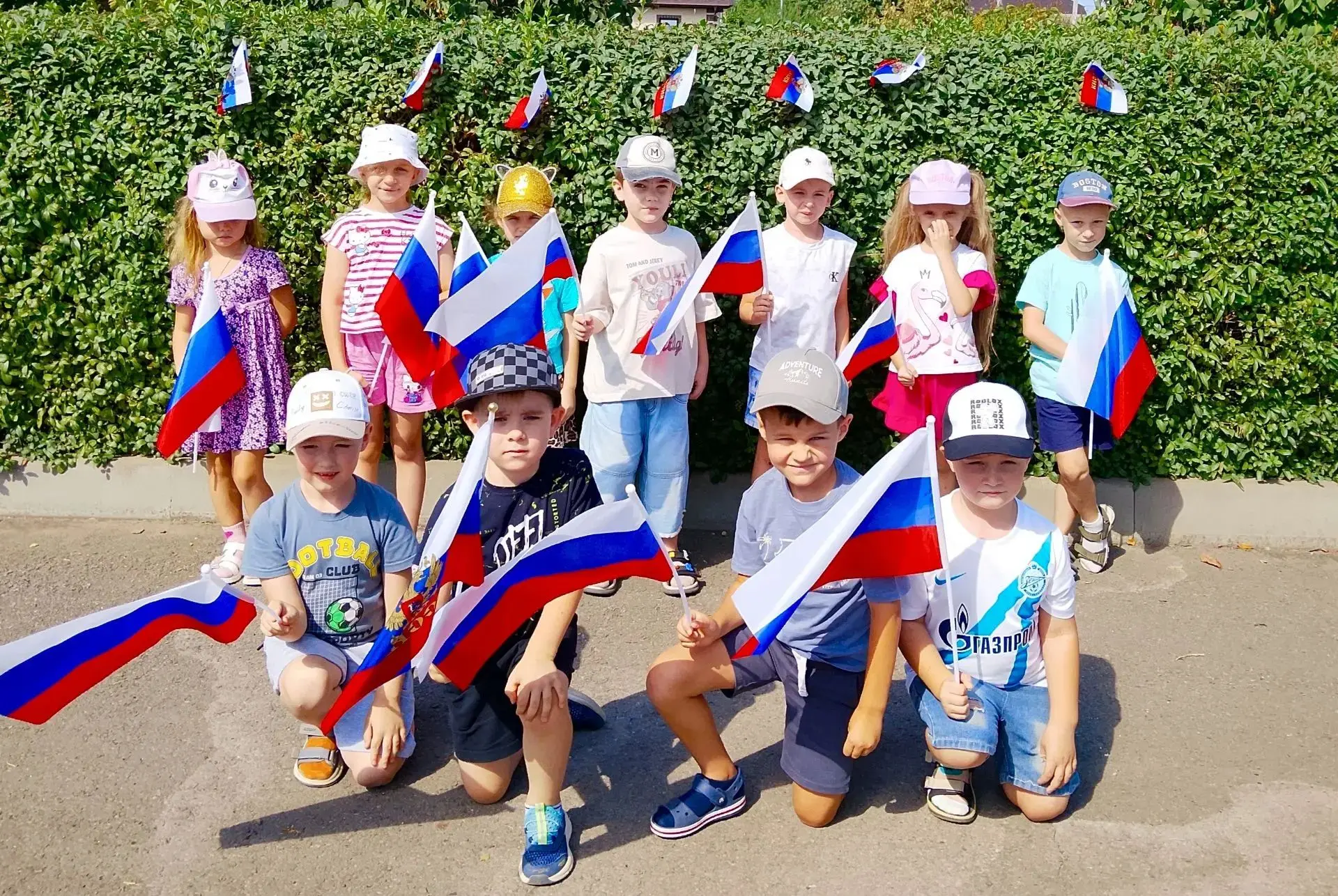"Белый, синий, красный- самый красивый"! 🇷🇺