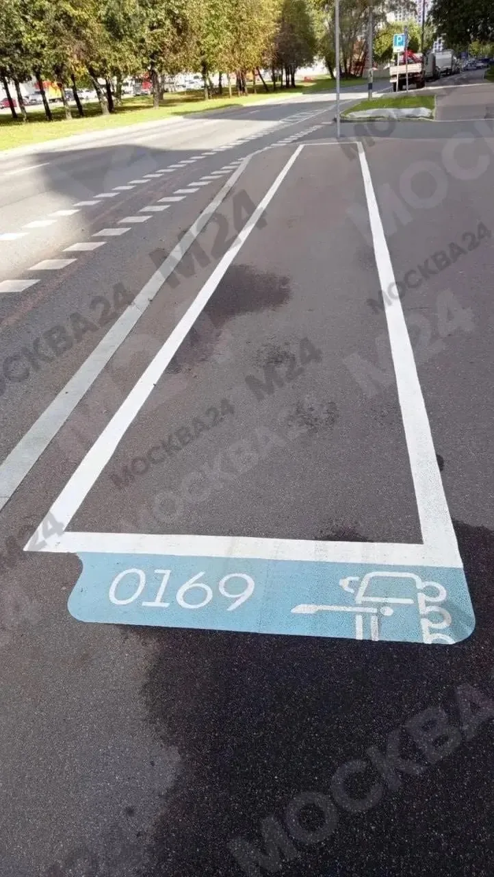 🤖 Разметку для парковки роботов-курьеров заметили в Отрадном.