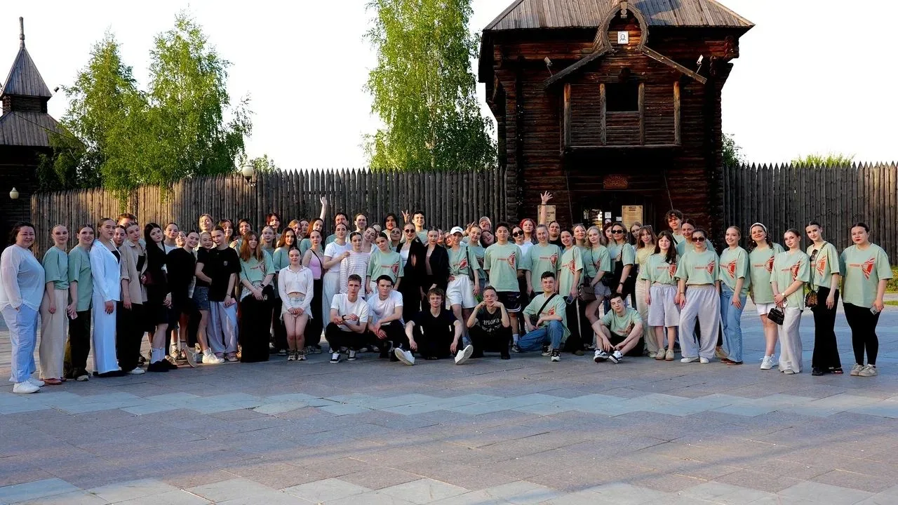 #СтудвеснаТГИК #СтудентыТГИК  🌸СТУДВЕСНА И 33 ТГИКОВЦА!🌸  👏🚌 Студенты, ставшие победителями в Студен