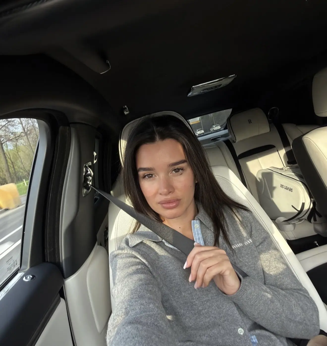 А вы часто оставляете на чай? 👍🏻 или 🤪  На днях у меня впервые случилась ситуация, когда я даже чаев