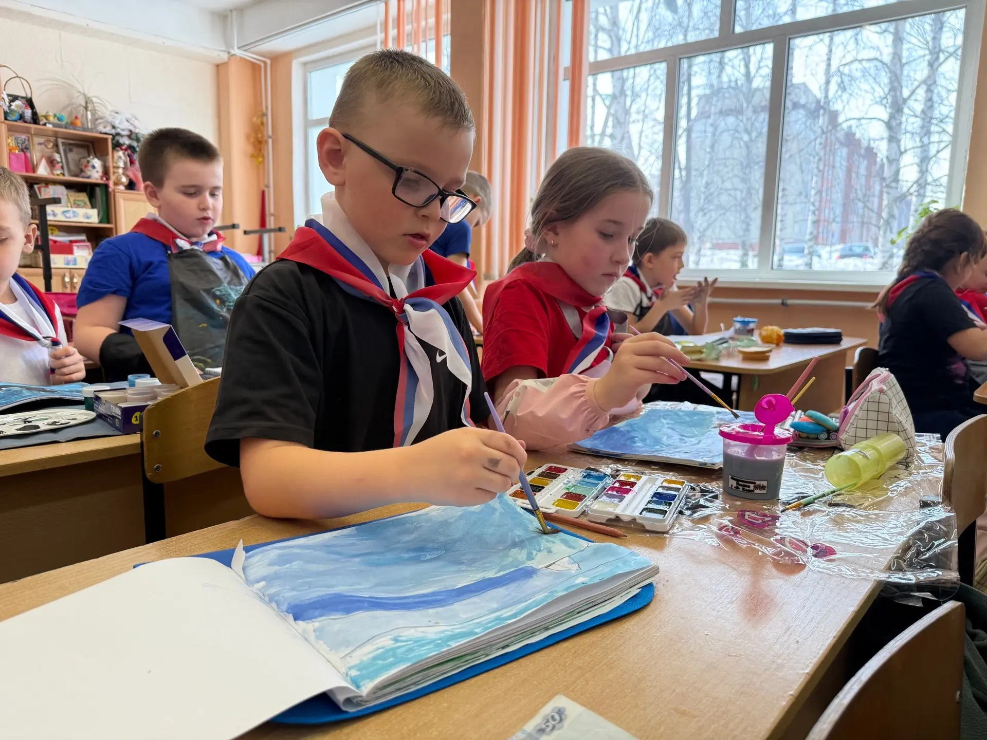 🌊 Воссоединение Крыма с Россией — важное событие в современной истории страны, которое отмечается ка