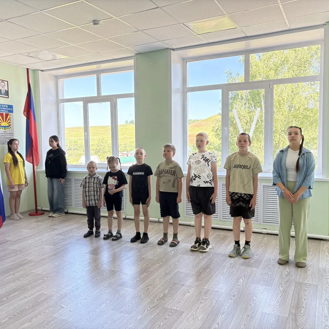 День России в нашем лагере: познаём Родину и веселимся! 🇷🇺
Сегодня 10-ый день в лагере прошёл особ