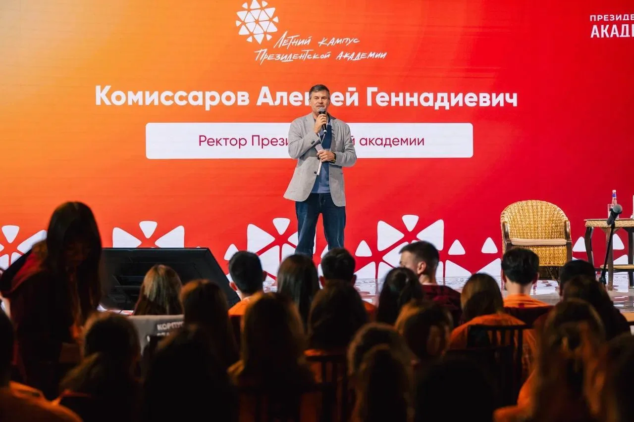В выходные провел отдельную встречу с участниками Кампуса в Казани. 
Коротко рассказал о своем пути 