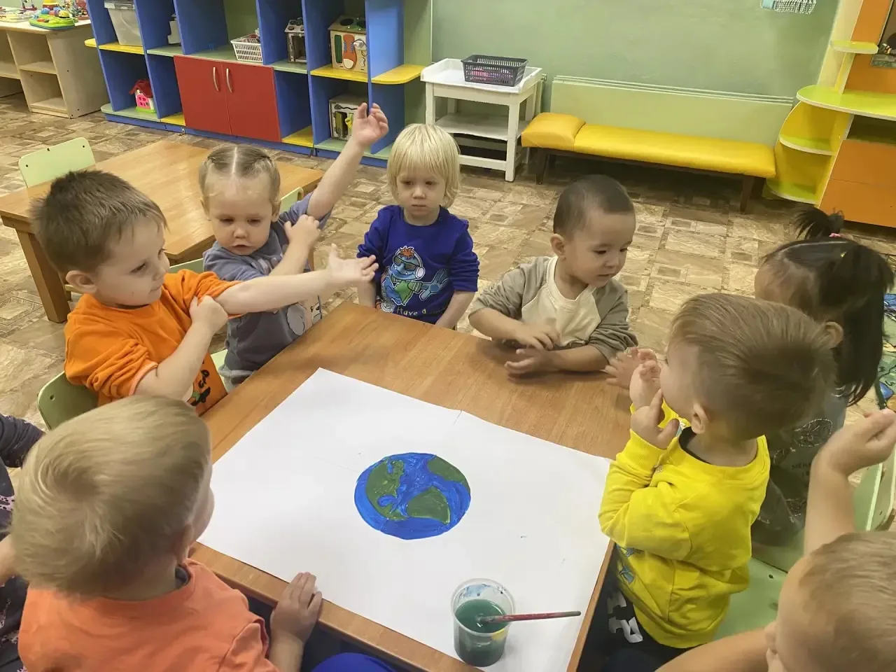 👩‍🏫В группе «Теремок» прошло занятие на тему «Нет терроризму».