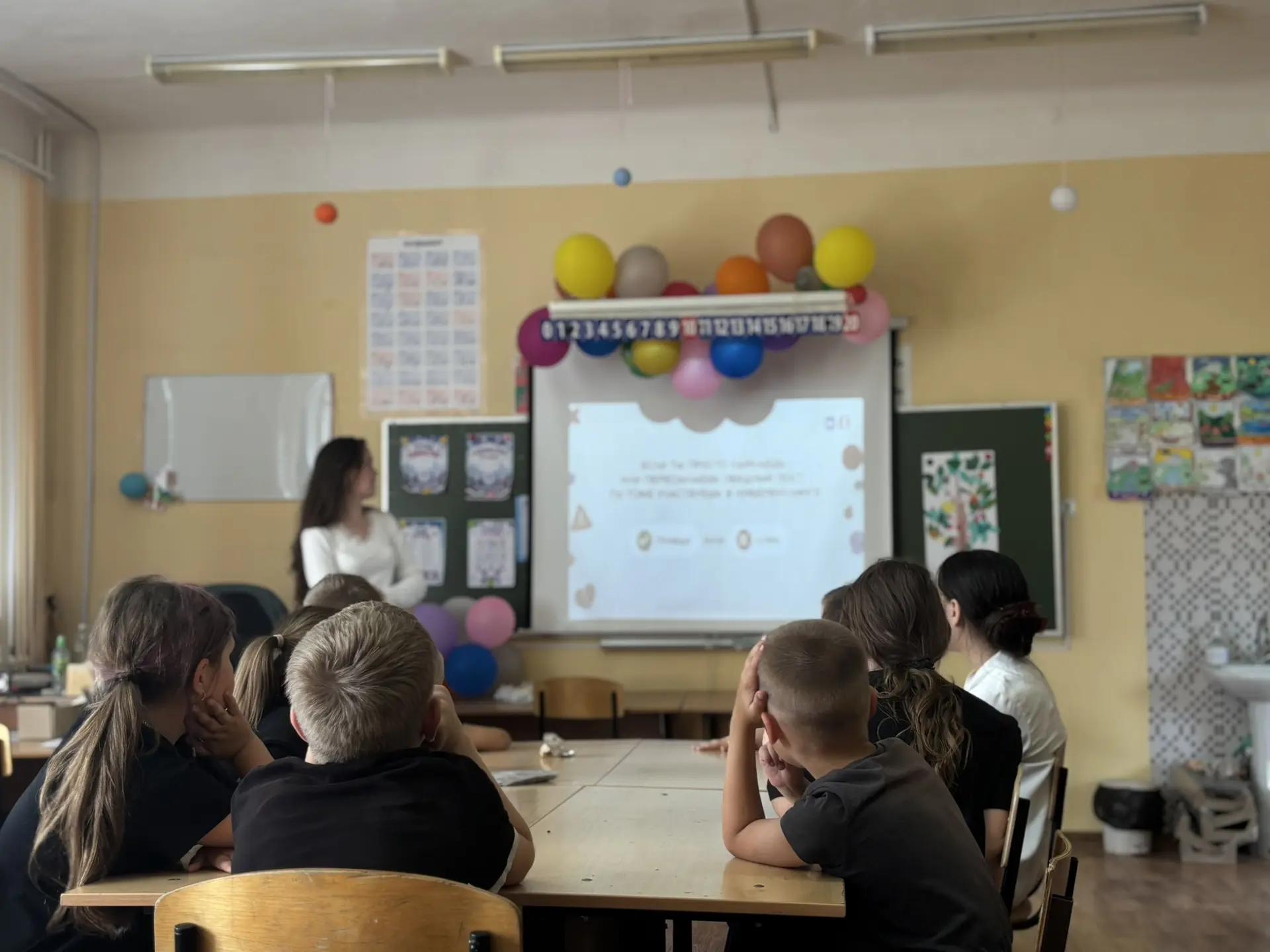 Урок по кибербезопасности в лагере: узнали, как защищать личные данные и не попадаться на уловки мош