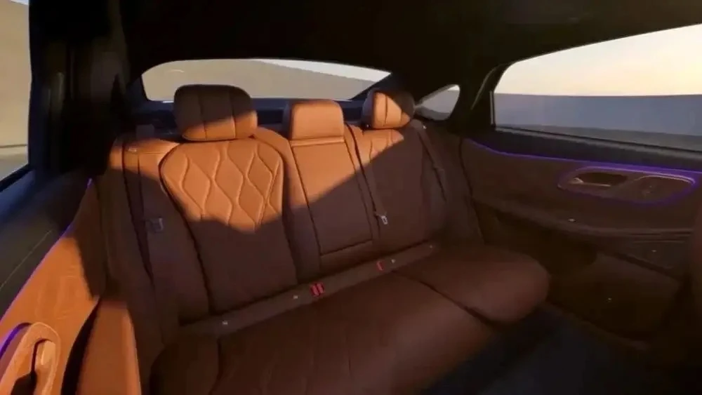 Компания Chery опубликовала официальные изображения интерьера концептуальной модели Arrizo S.  Напом