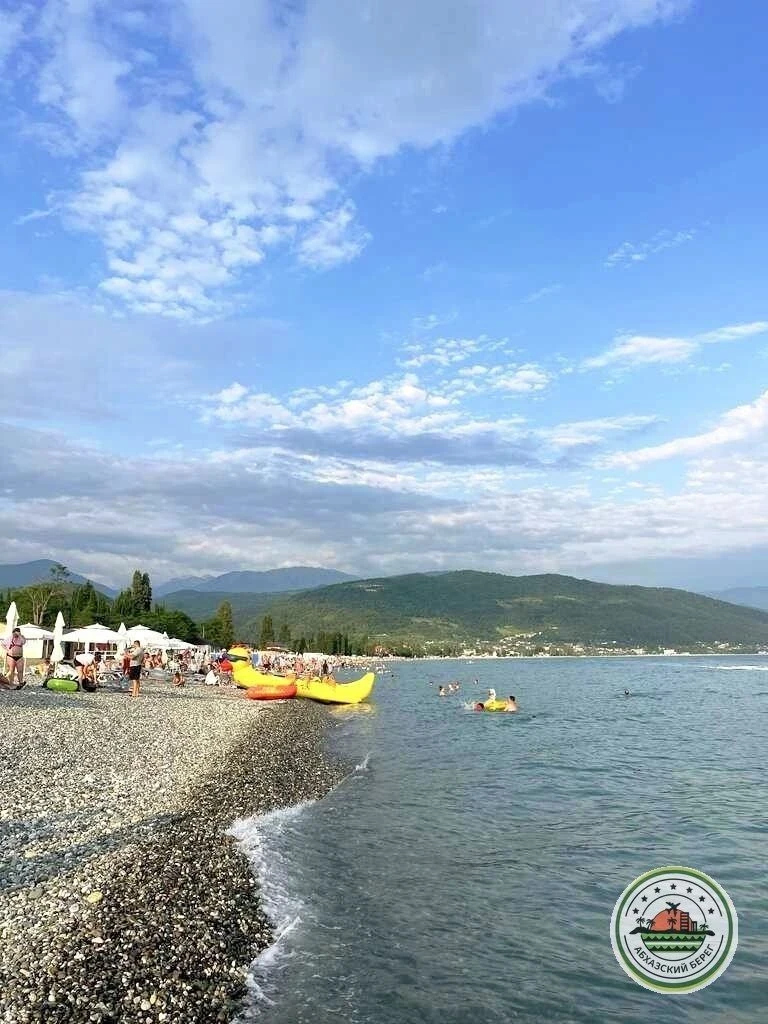 #АБХАЗИЯ #ЦАНДРИПШ  “КИАРАЗ РЕЗОРТ” - гостевой комплекс с бассейном 💦  🏖 до пляжа 7 минут пешком 👥 р