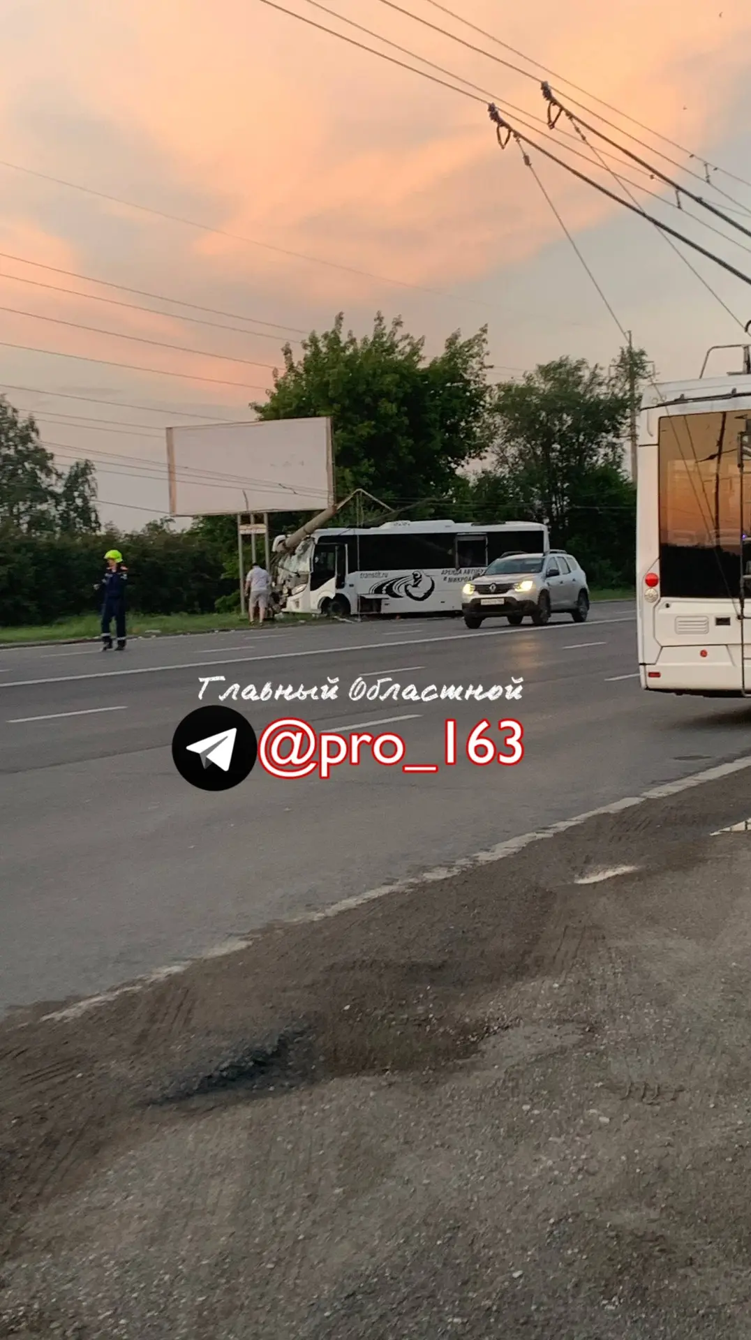 ‼️По словам подписчика, водитель потерял сознание находясь за рулем 

Предложить новость - [контакт 