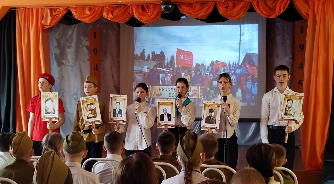 Немало есть песен на свете,
