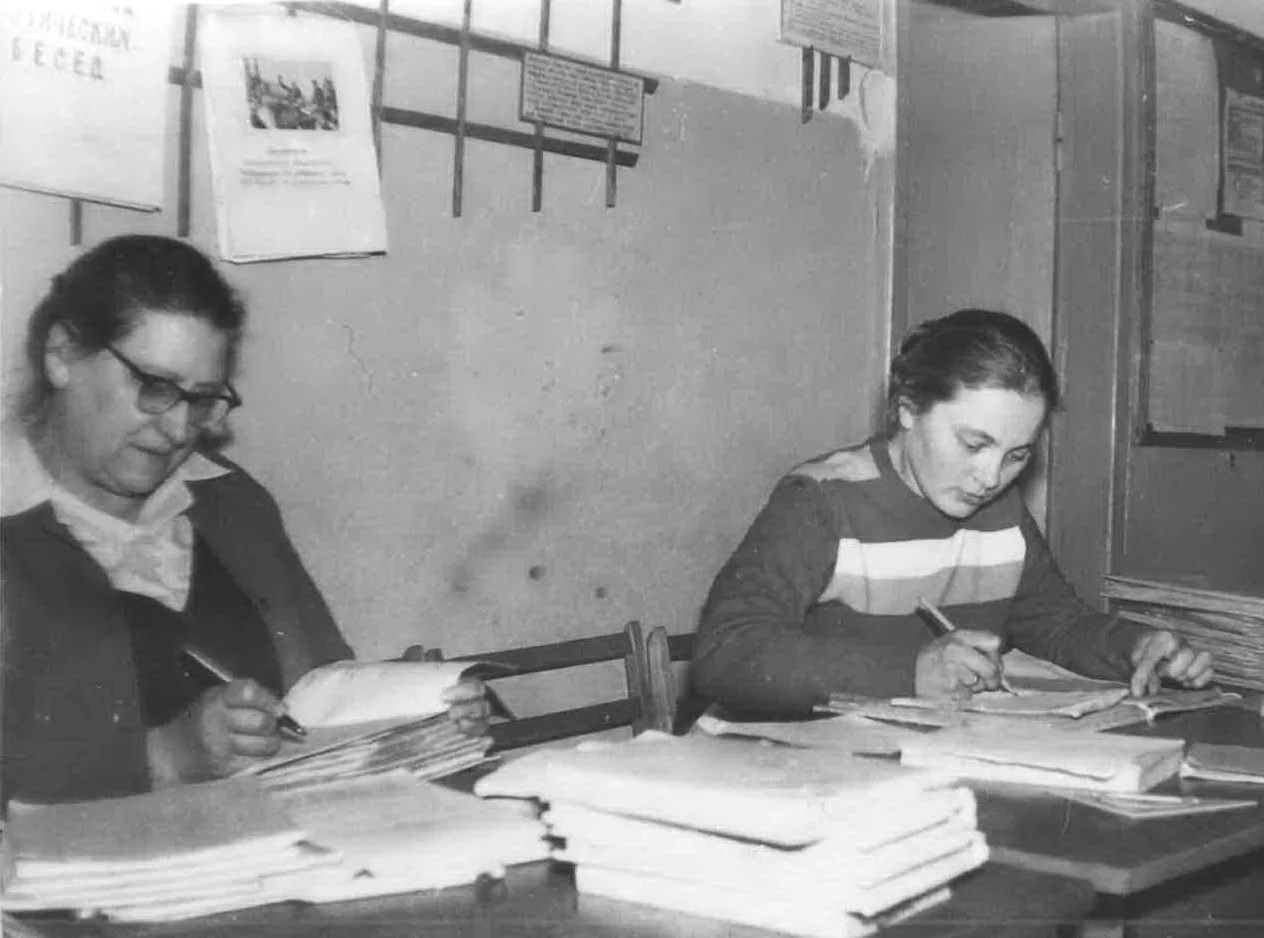 1970-1971, 1971-1972, 1912-1973 учебные годы
1970 год был годом, когда двери вновь построенного здан