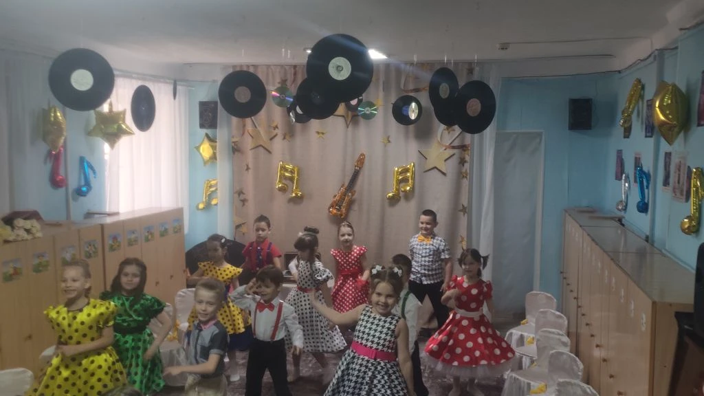 🎉 «Стиляги» зажигают! Наш выпускной прошёл на полную катушку! 🎉