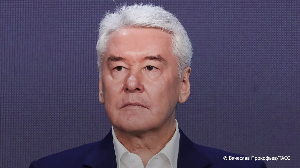 Собянин принял решение о продлении метро в семи направлениях Московской области.