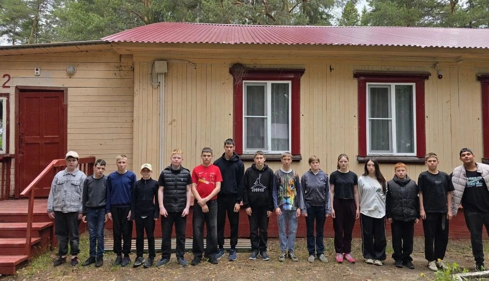4 июня наши ребята отправились в первую лагерную смену в детский лагерь «Дети героев»! 🎉