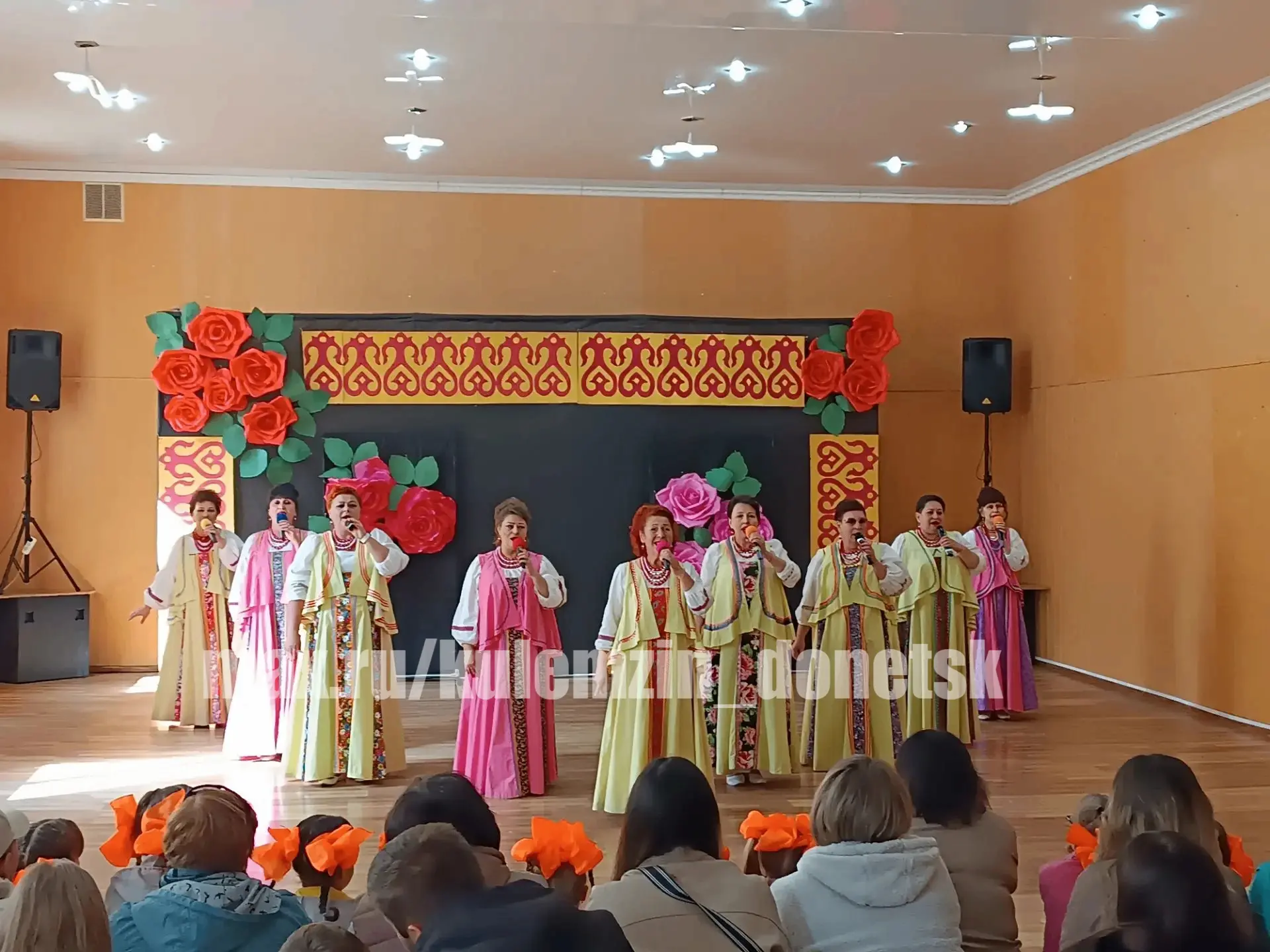 📌 Сегодня, во Дворце культуры «Смолянка» прошел праздничный концерт. Народный вокальны...