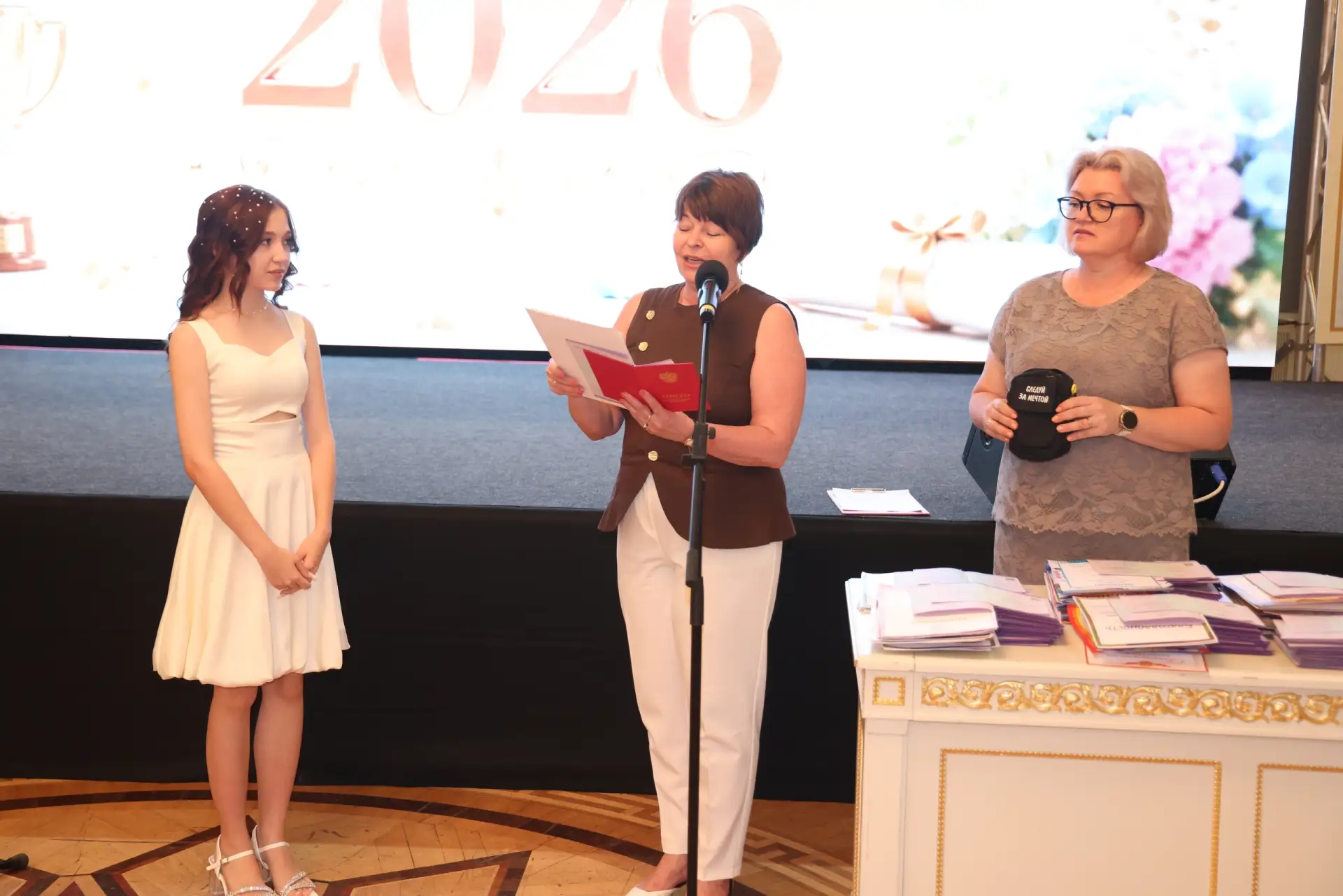 Выпускной 9‑х классов

😍 С радостью делимся: выпускной наших девятиклассников прошёл в Доме Дружбы 
